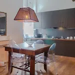 En